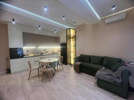 2-комн. новостройка - Абшеронcкий  р. - 73 м²