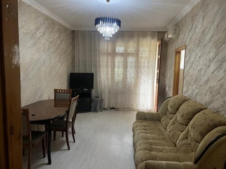 2 otaqlı köhnə tikili - Memar Əcəmi m. - 50 m²