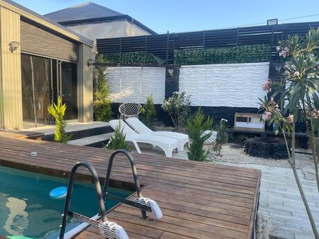 2 otaqlı həyət evi/bağ evi - Novxanı q. - 70 m²
