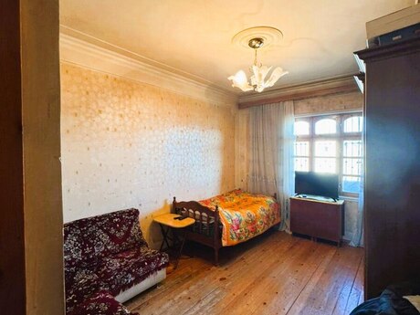 3 otaqlı köhnə tikili - Gənclik m. - 90 m²