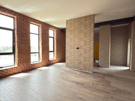 8-комн. дом/дача - пос. Sea Breeze - 550 м²