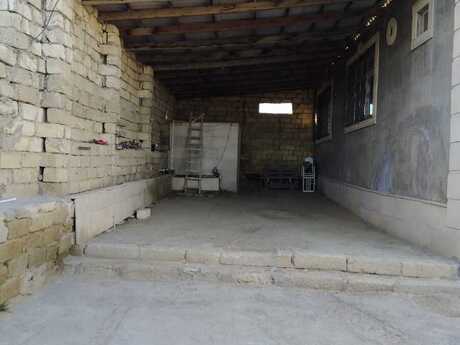 4 otaqlı həyət evi/bağ evi - Lökbatan q. - 110 m²