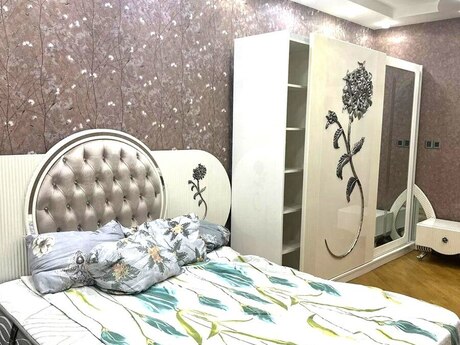 2 otaqlı yeni tikili - Əhmədli m. - 80 m²