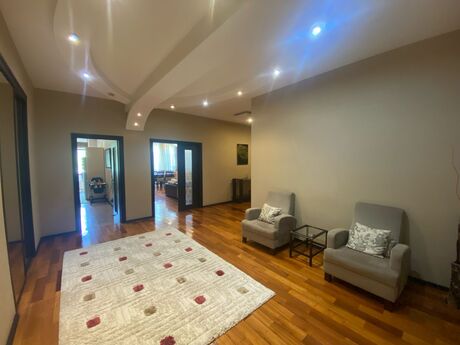 4 otaqlı yeni tikili - Nəsimi r. - 210 m²
