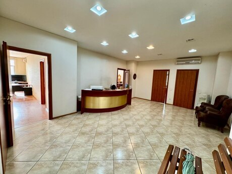4 otaqlı yeni tikili - 20 Yanvar m. - 178 m²
