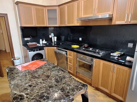 3 otaqlı yeni tikili - Nərimanov r. - 140 m²