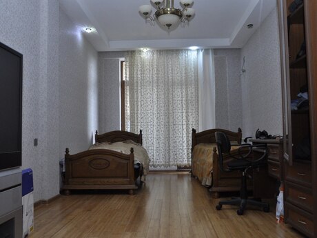 3 otaqlı yeni tikili - Şah İsmayıl Xətai m. - 192 m²