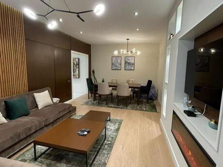 2-комн. новостройка - м. 8 ноября - 98 м²