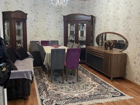 4 otaqlı həyət evi/bağ evi - İnşaatçılar m. - 161 m²