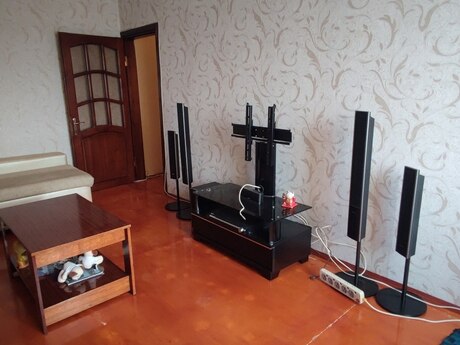 2 otaqlı köhnə tikili - Hövsan q. - 46 m²