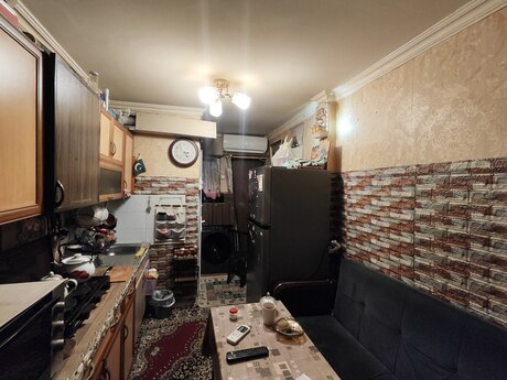 Obyekt - Elmlər Akademiyası m. - 13 m²