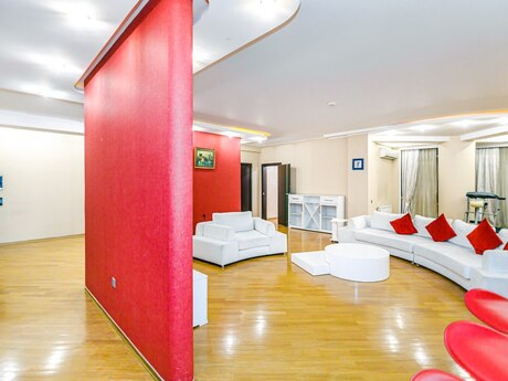 Kirayə 4 otaqlı mənzil, 200 m², 28 May: 90 ₼/ay 5