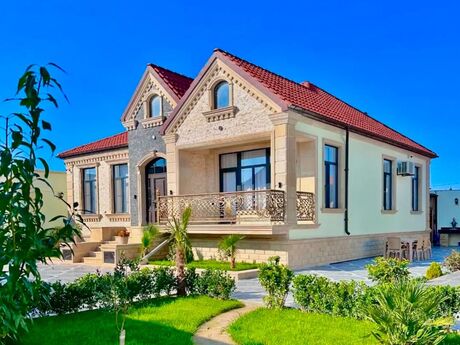 5 otaqlı həyət evi/bağ evi - Mərdəkan q. - 200 m²