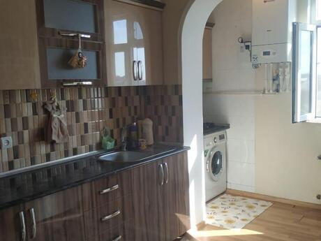2 otaqlı köhnə tikili - Zabrat q. - 45 m²