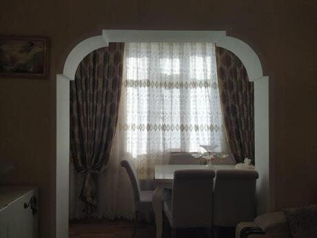 2 otaqlı köhnə tikili - Zabrat q. - 45 m²