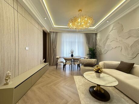 3 otaqlı yeni tikili - Ağ şəhər q. - 137 m²