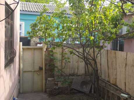 2 otaqlı həyət evi/bağ evi - Xətai r. - 65 m²