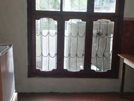 2 otaqlı həyət evi/bağ evi - Xətai r. - 65 m²