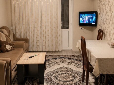 3 otaqlı köhnə tikili - Nəriman Nərimanov m. - 70 m²
