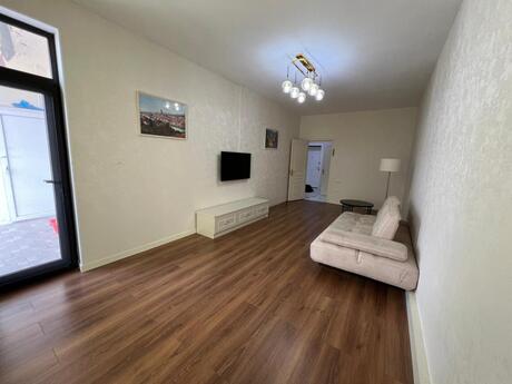 2-комн. новостройка - Насиминский  р. - 70 м²