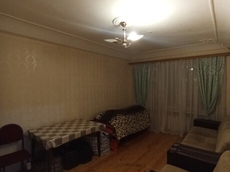 1 otaqlı köhnə tikili - Neftçilər m. - 30 m²