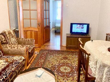 3 otaqlı köhnə tikili - Neftçilər m. - 57 m²