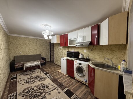 2 otaqlı həyət evi/bağ evi - Zabrat q. - 55 m²