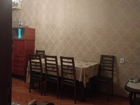 2 otaqlı köhnə tikili - Azadlıq Prospekti m. - 60 m²