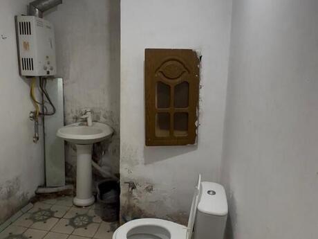 1 otaqlı köhnə tikili - 4-cü mikrorayon q. - 32 m²