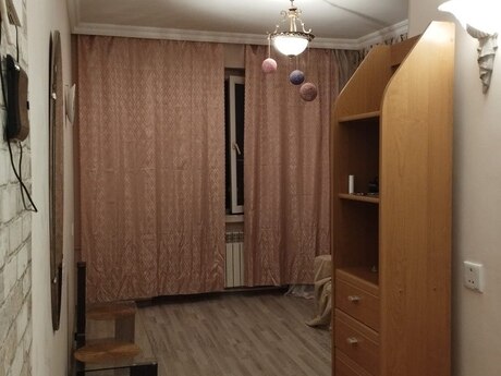 2 otaqlı köhnə tikili - Həzi Aslanov m. - 65 m²