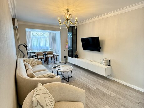 2 otaqlı köhnə tikili - Neftçilər m. - 55 m²