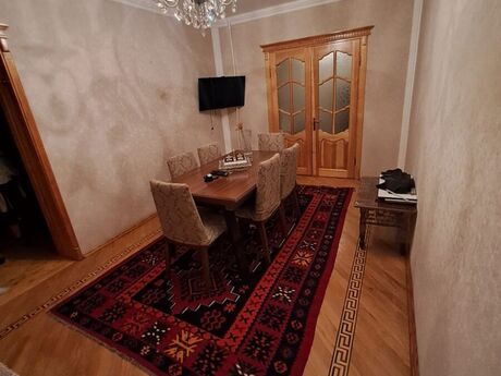 3 otaqlı köhnə tikili - Xalqlar Dostluğu m. - 45 m²