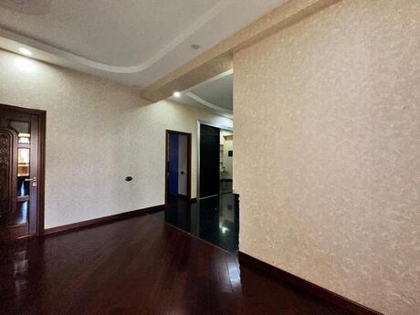 4 otaqlı yeni tikili - 28 May m. - 205 m²