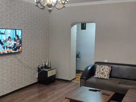 3 otaqlı köhnə tikili - Biləcəri q. - 68 m²