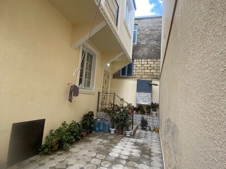 4 otaqlı həyət evi/bağ evi - Masazır q. - 172 m²
