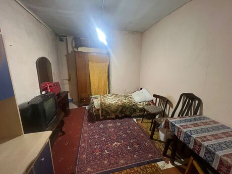 1 otaqlı həyət evi/bağ evi - Bakıxanov q. - 35 m²