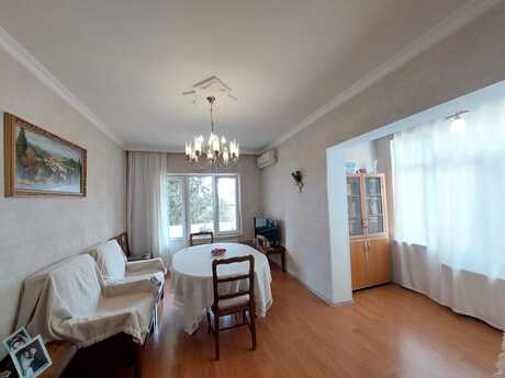 3 otaqlı köhnə tikili - 9-cu mikrorayon q. - 85 m²