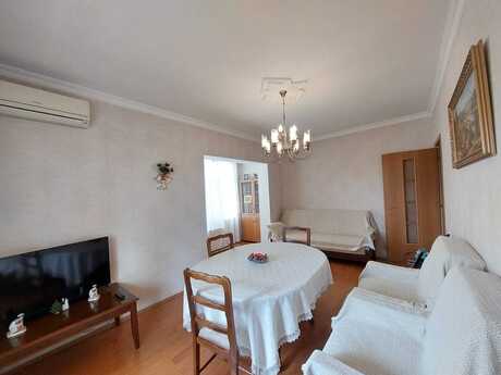 3 otaqlı köhnə tikili - 9-cu mikrorayon q. - 85 m²