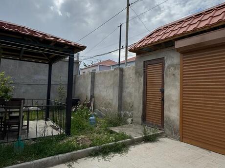 3 otaqlı həyət evi/bağ evi - Saray q. - 95 m²