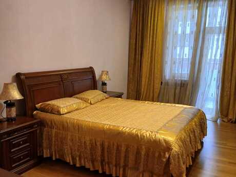 3 otaqlı yeni tikili - Elmlər Akademiyası m. - 140 m²