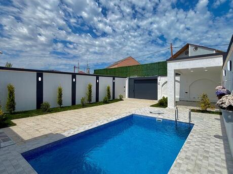 4 otaqlı həyət evi/bağ evi - Şüvəlan q. - 150 m²