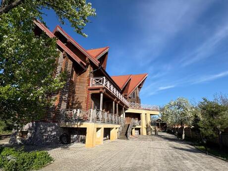 12 otaqlı həyət evi/bağ evi - Şamaxı - 800 m²