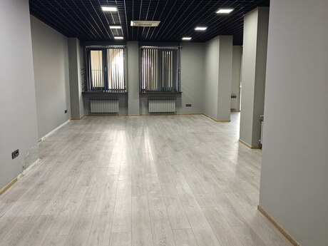 2 otaqlı ofis - 28 May m. - 92.7 m²