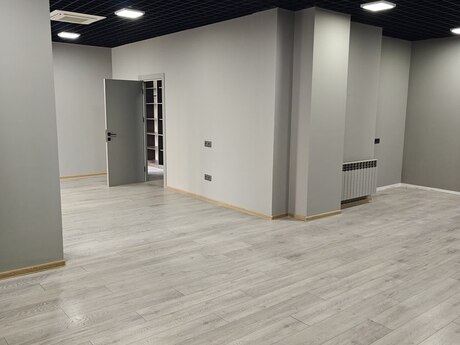 2 otaqlı ofis - 28 May m. - 92.7 m²
