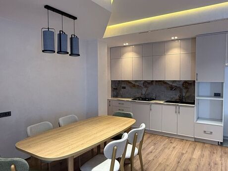 4 otaqlı yeni tikili - 28 May m. - 120 m²