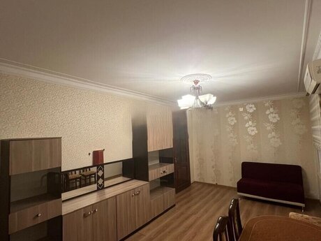 3 otaqlı köhnə tikili - Həzi Aslanov q. - 52 m²