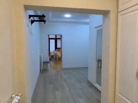 3 otaqlı yeni tikili - İnşaatçılar m. - 130 m²