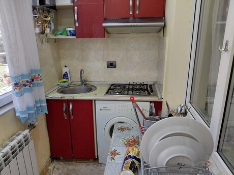 2 otaqlı köhnə tikili - 7-ci mikrorayon q. - 38 m²