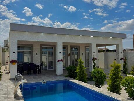 4 otaqlı həyət evi/bağ evi - Şüvəlan q. - 150 m²