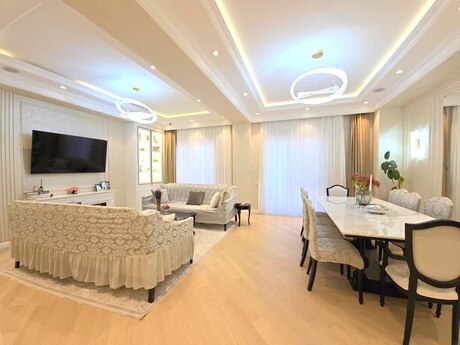 4 otaqlı yeni tikili - Xətai r. - 179 m²
